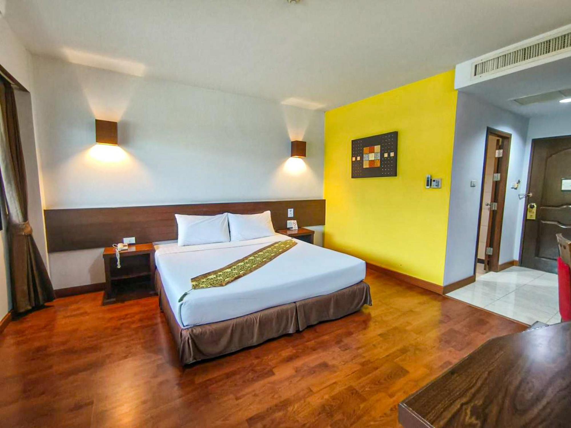 The Ligor City Hotel Nakhon Si Thammarat Bagian luar foto