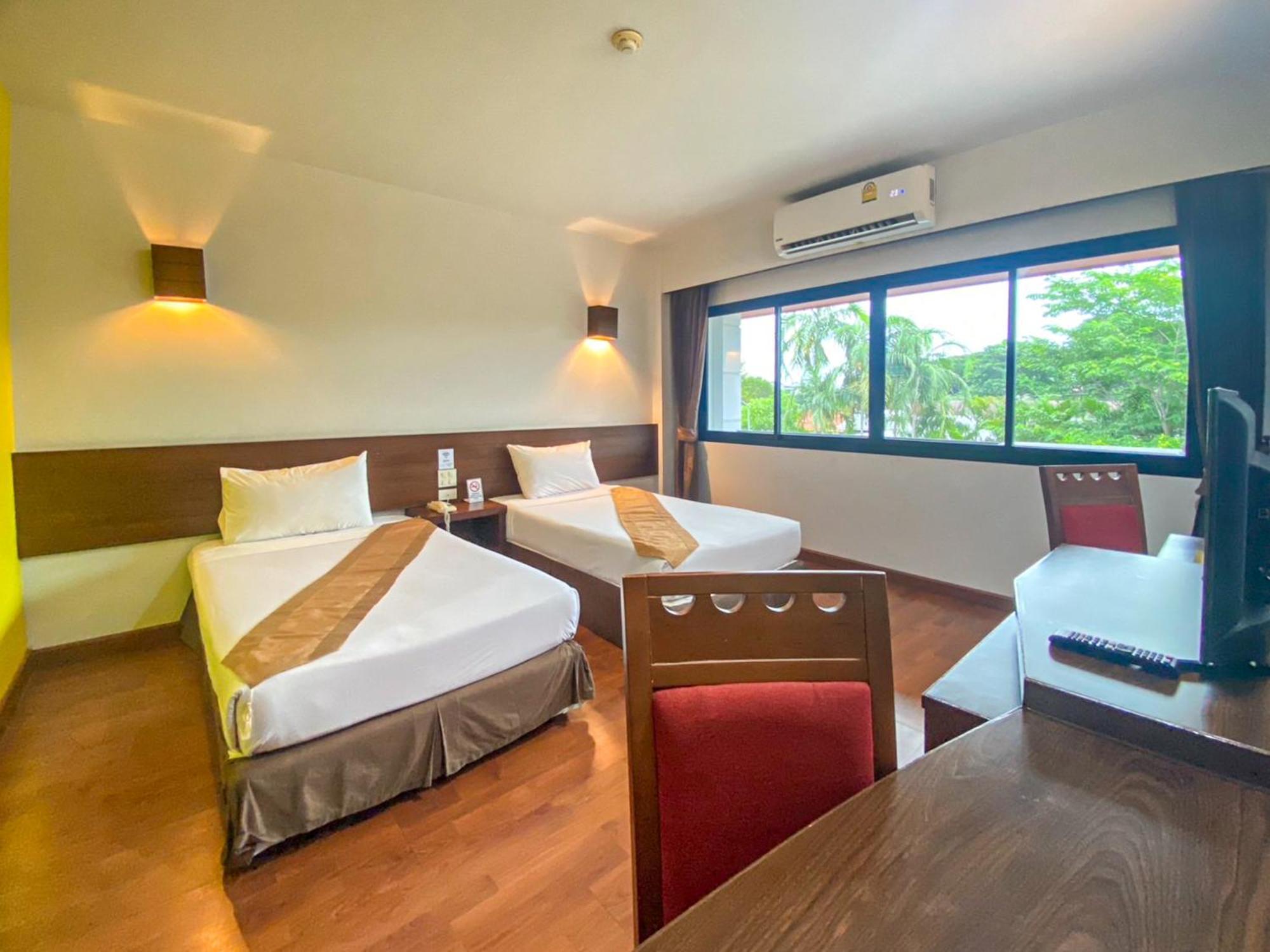 The Ligor City Hotel Nakhon Si Thammarat Bagian luar foto